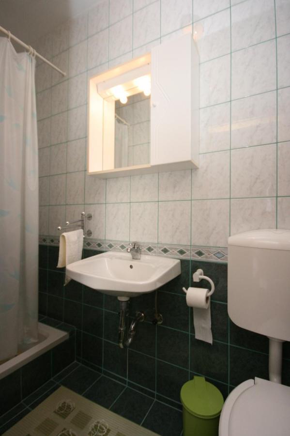 Apartment Stara Novalja 6301B Eksteriør bilde